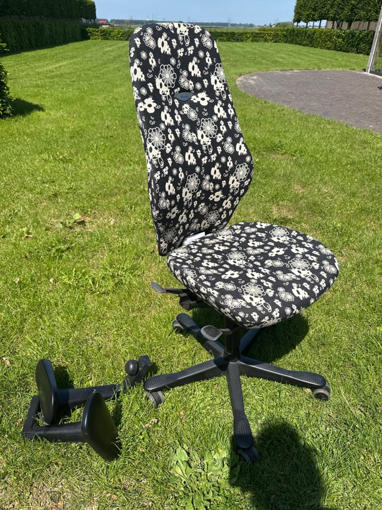 Kinnarps 6783 Bureaustoel - NIEUW - Ergonomisch - zwart, Ophalen, Zwart, Nieuw, Bureaustoel