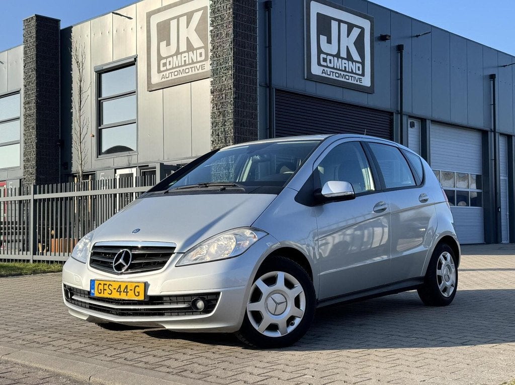 Mercedes A-klasse 160 Avantgarde | Cruise | Stoelverwarming, Stof, Zwart, 14 km/l, 1000 kg