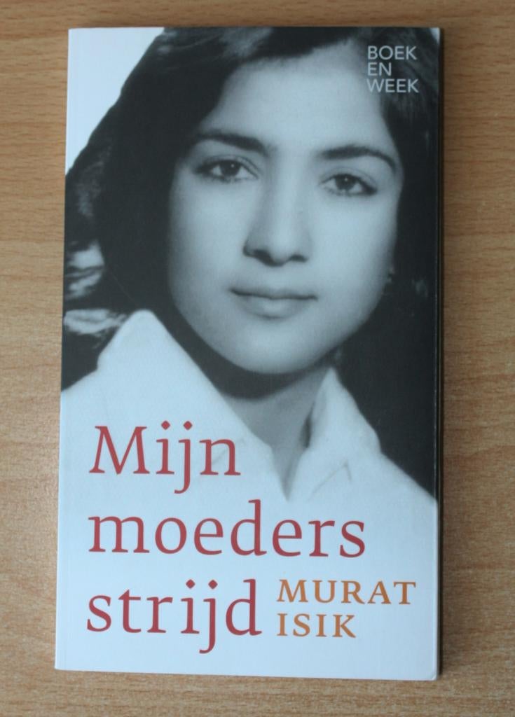 Mijn moeders strijd, Murat Isik, Ophalen of Verzenden, Zo goed als nieuw, Nederland