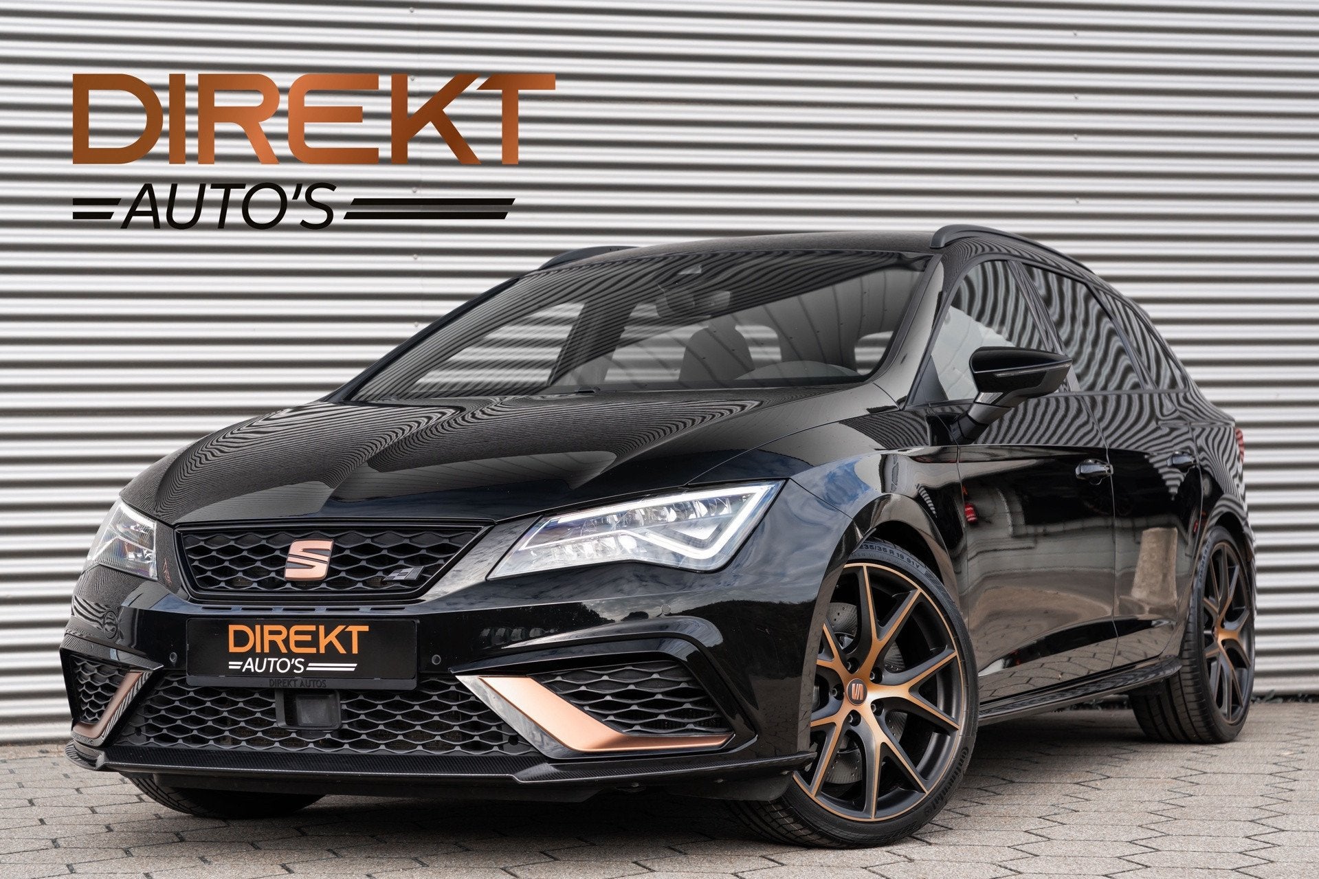SEAT Leon ST 2.0 TSI 4DRIVE CUPRA R CARBON BREMBO BEATS, Auto's, Automaat, Gebruikt, Zwart, 4 cilinders