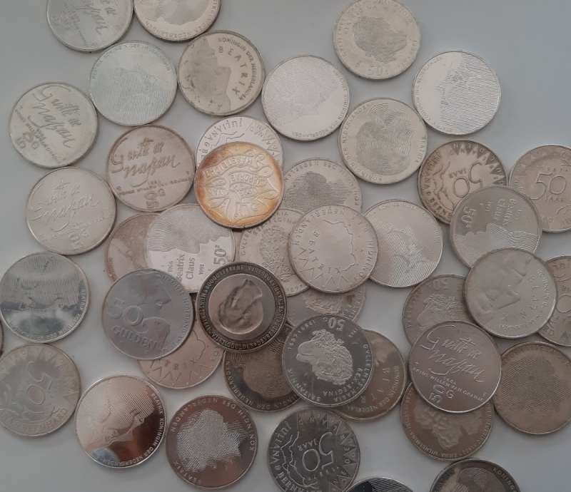 Nederland ruime kilo zilveren 50 guldenmunten, Postzegels en Munten, Ophalen of Verzenden, Koningin Beatrix, 50 gulden, Zilver