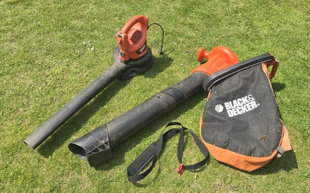 Bladzuiger en blazer Black & Decker in goede staat, Ophalen, Gebruikt, Met opvangzak, Handgedragen