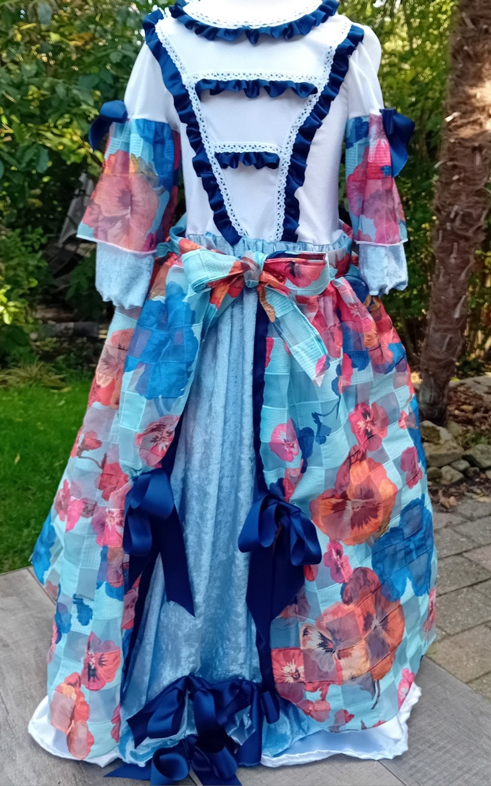Barok/Rococo jurk - blauw/bloemen. NIEUW! Maat 134/140, Kinderen en Baby's, Ophalen of Verzenden, Nieuw, 134 t/m 140, Meisje