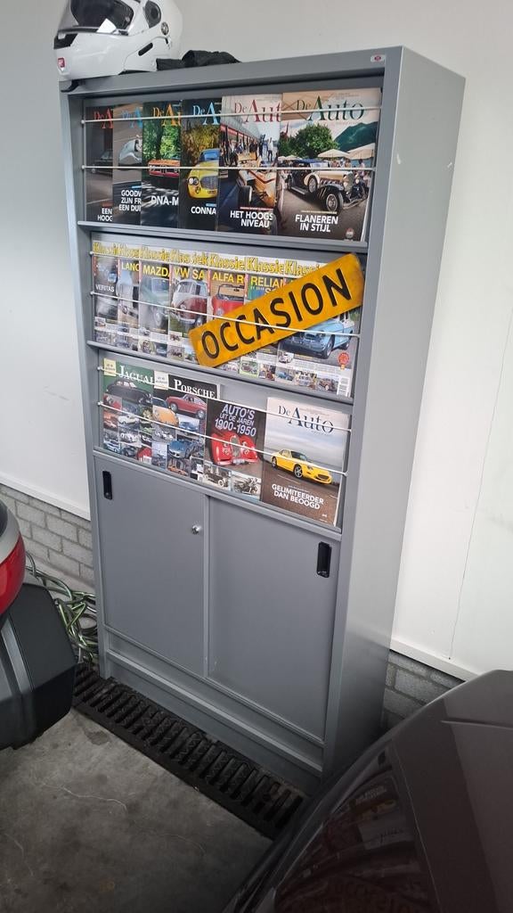 Magazine kast folderrek, Huis en Inrichting, Ophalen