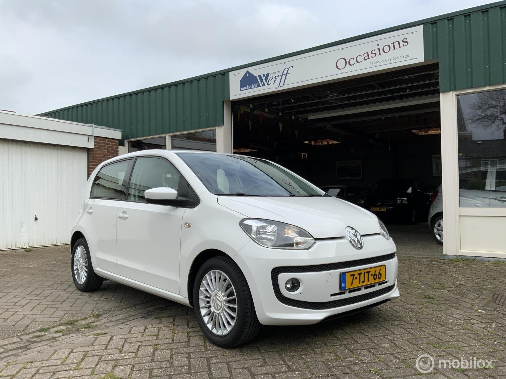 Volkswagen Up! 1.0 high up! BM,Nav,Cruise,Park.sensor,Mistla, Voorwielaandrijving, Euro 5, Stof, Gebruikt
