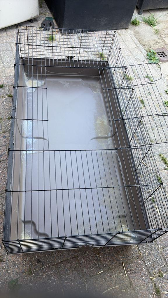 MOET WEG konijnen kooi, Dieren en Toebehoren, Knaagdieren en Konijnen | Hokken en Kooien, Kooi, 110 cm of meer, Zo goed als nieuw