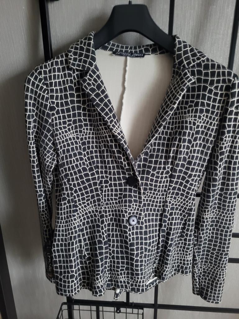 Blazer juffrouw Jansen maat S, Kleding | Dames, Jasjes, Kostuums en Pakken, Ophalen of Verzenden, Zo goed als nieuw, Zwart