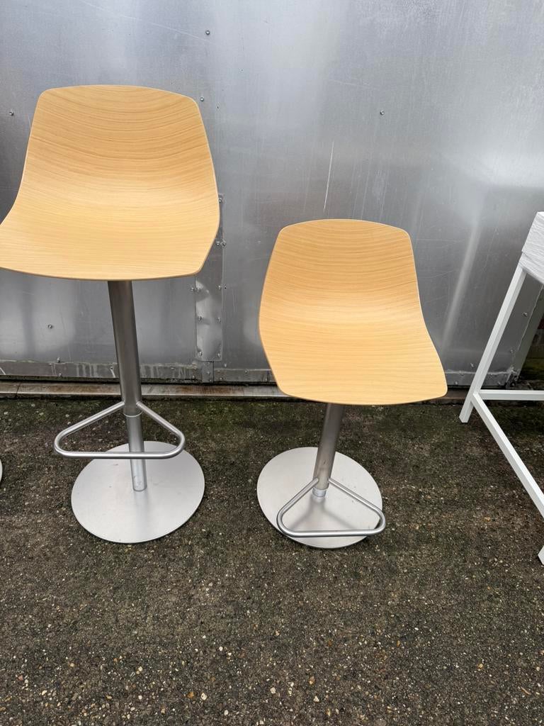 La Palma Italiaanse bar kruk, Huis en Inrichting, Barkrukken, 2 krukken, Ophalen of Verzenden, Zo goed als nieuw, 60 tot 90 cm