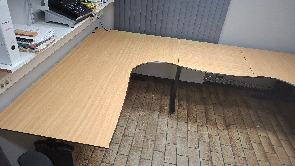 M buro / Bureau in hoogte verstelbaar met trespa blad!, Ophalen, Gebruikt, In hoogte verstelbaar, /
