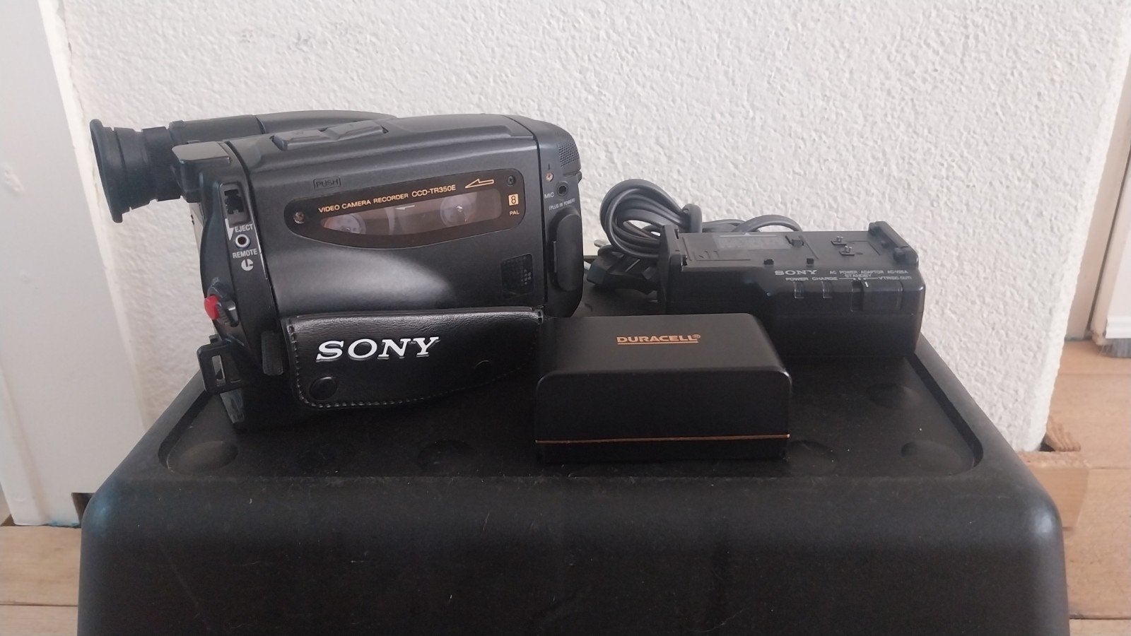 Sony Video 8 CCD-TR350E camcorder - Defect, Audio, Tv en Foto, Videocamera's Analoog, Camera, 8mm, Ophalen of Verzenden