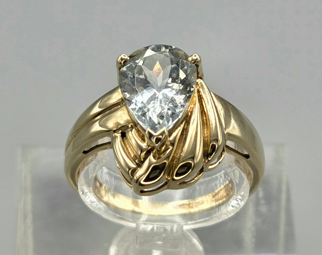 Gouden Vintage ring met edelsteen aquamarijn. 2026/729.