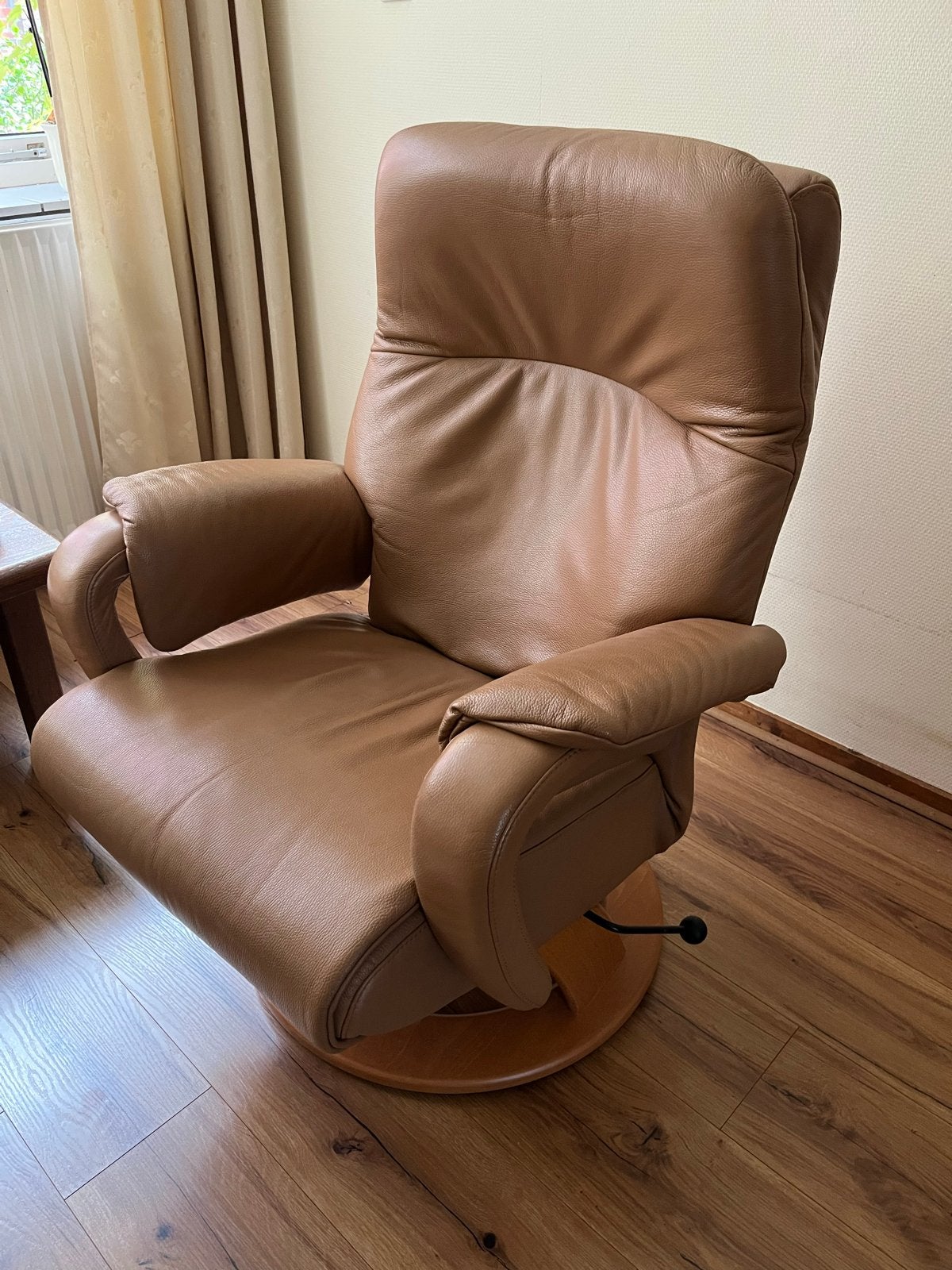 Elastoform Comfortabele leren relaxfauteuil - draaibaar, Ophalen, Gebruikt, Leer, 75 tot 100 cm