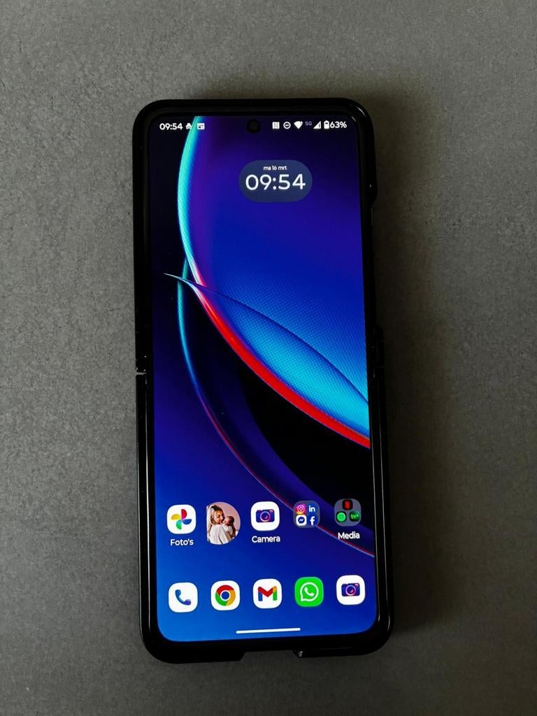 Motorola Razr 40 Ultra - 256GB - zwart, Ophalen, 6 megapixel of meer, Zwart, Inklapmodel