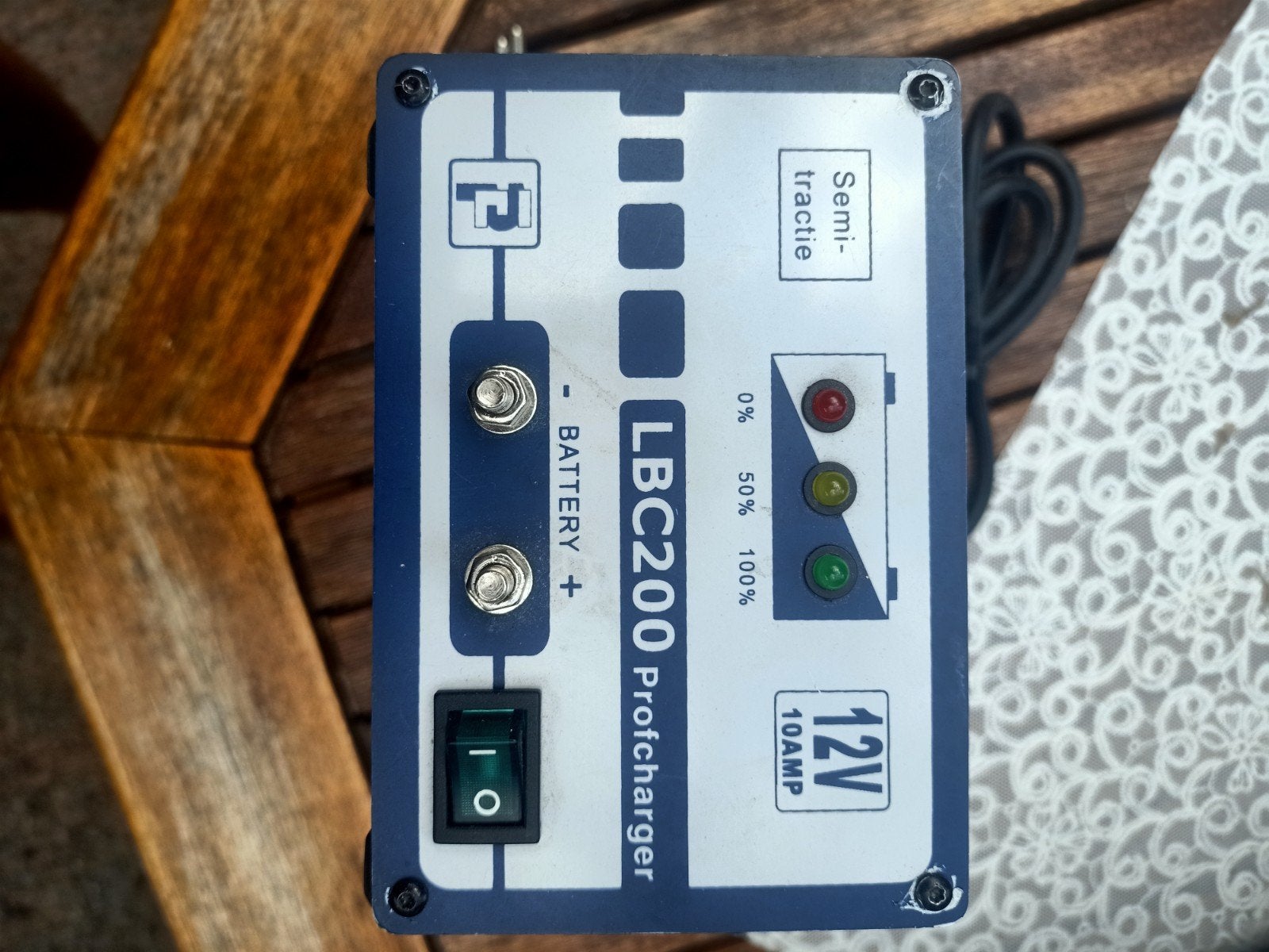 Semitractie acculader,  25 euro, Ophalen of Verzenden, Nieuw