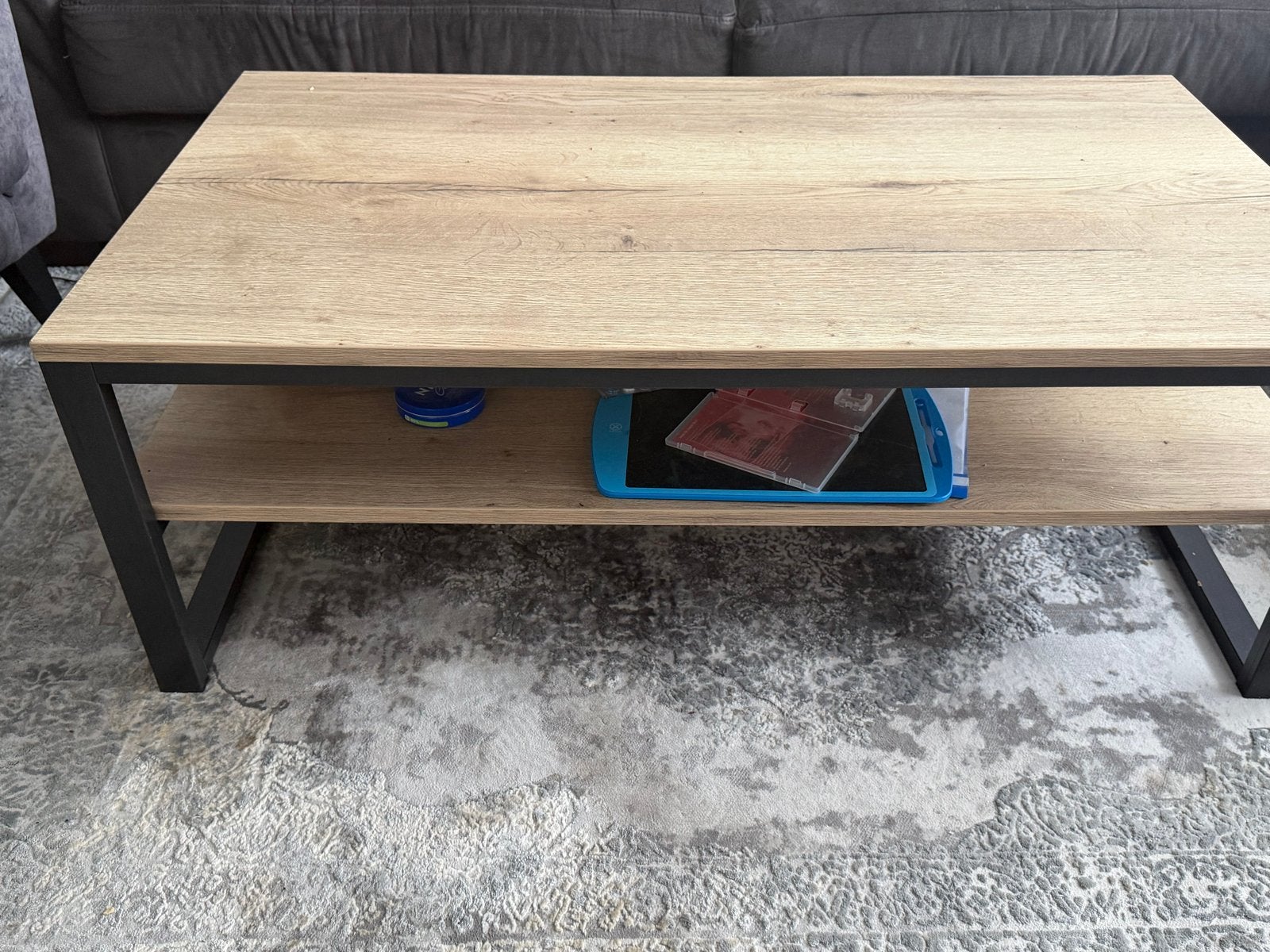 Salontafel met metalen frame en houten blad, Gebruikt, 100 tot 150 cm, Overige houtsoorten, 50 tot 100 cm