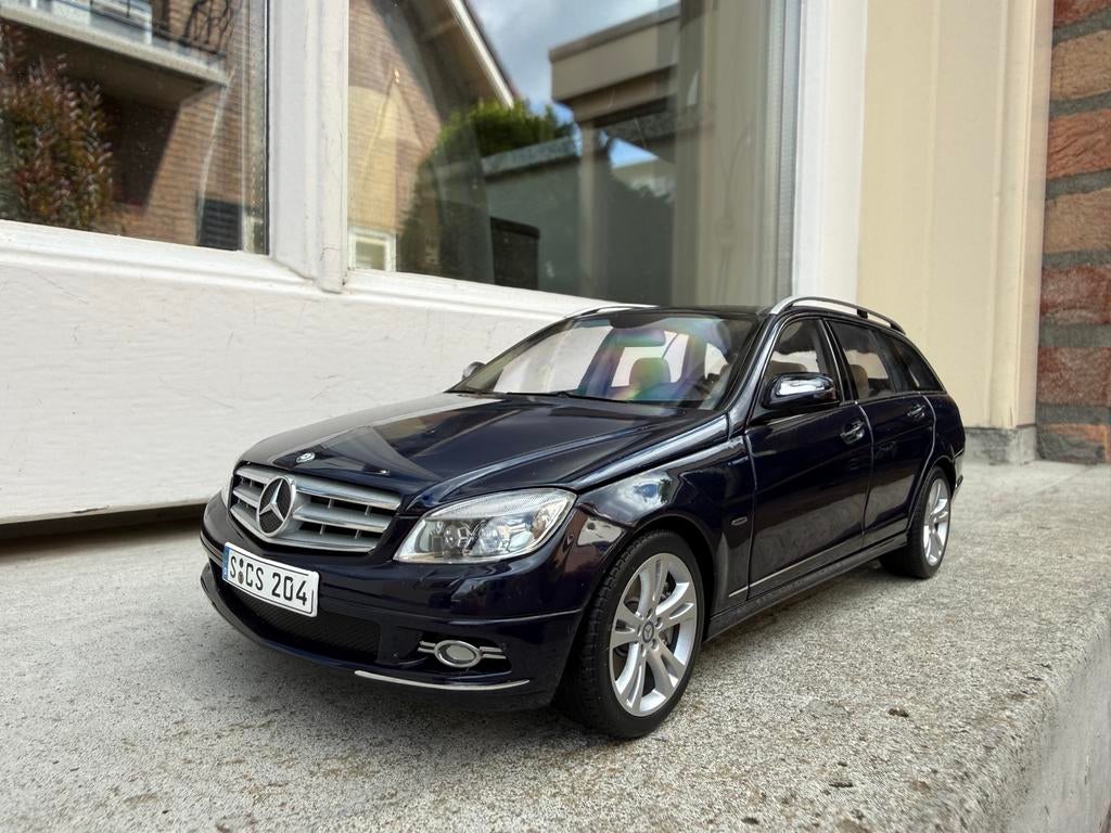1:18 Mercedes C-Klasse T-Modell Avantgarde S204 blue Autoart, Hobby en Vrije tijd, Modelauto's | 1:18, Auto, Autoart, Ophalen of Verzenden