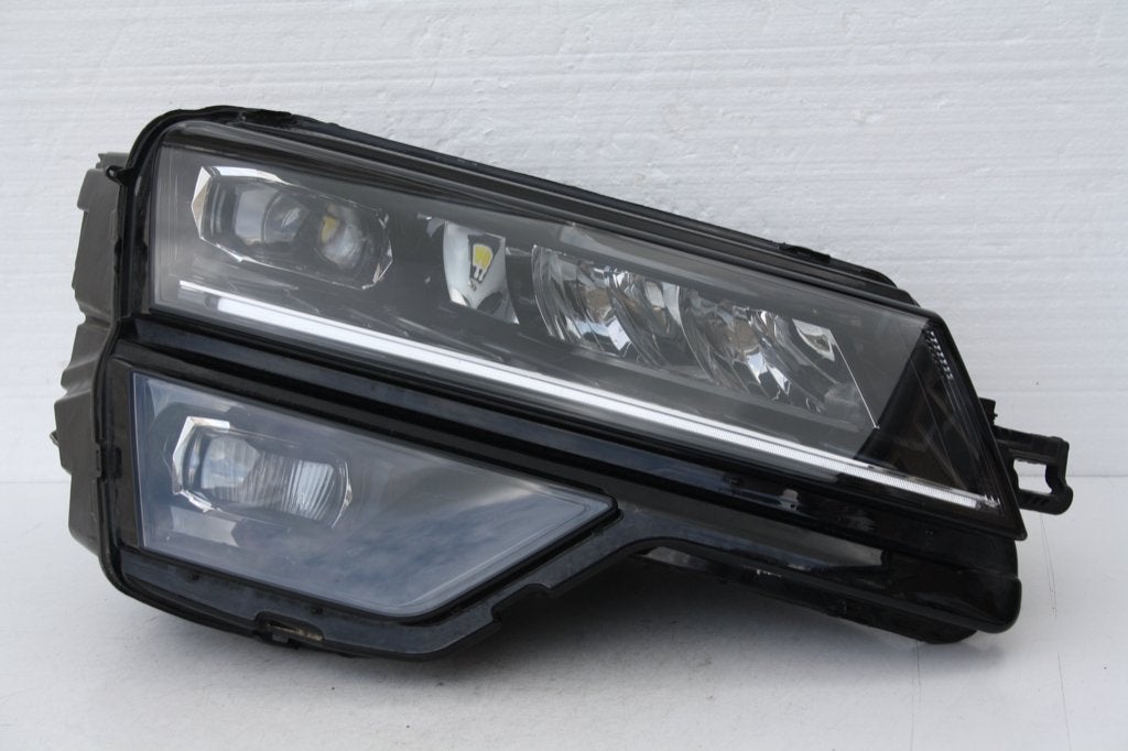 Koplamp Skoda Karoq LED rechts 57B 941 016D Mooi! Compleet !, Ophalen of Verzenden