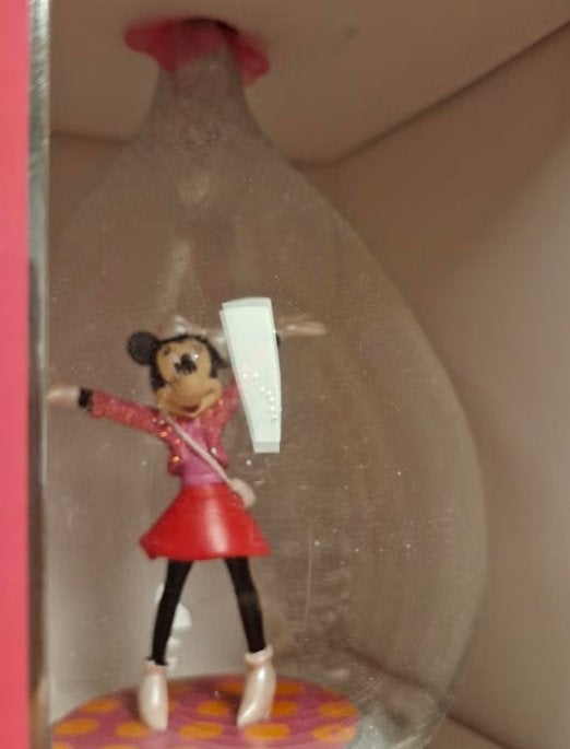 Minnie Mouse Disneyland Parijs 30 jaar jubileum beeldje, Ophalen of Verzenden, Mickey Mouse, Zo goed als nieuw, Beeldje of Figuurtje