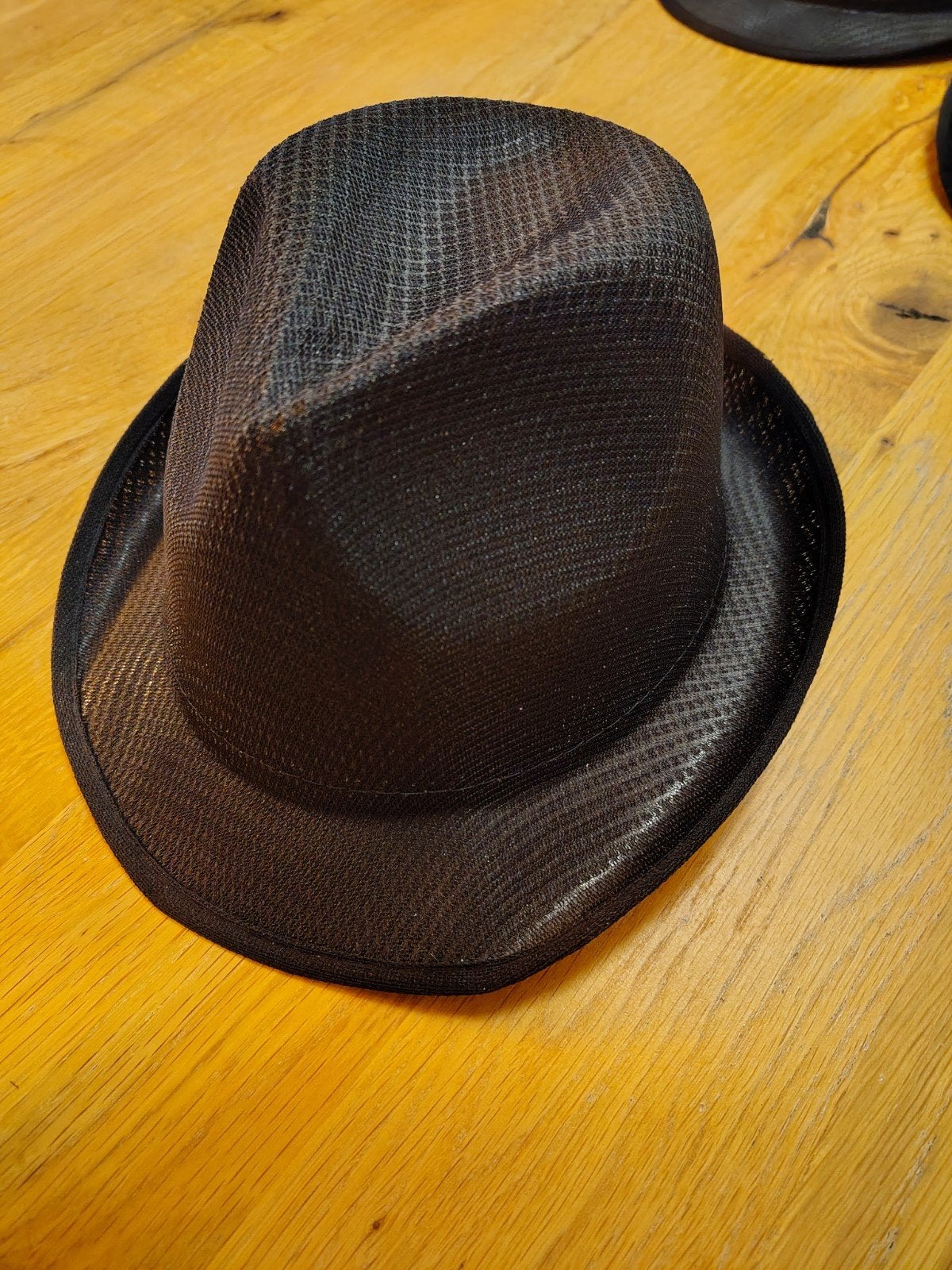 25 Zwarte Gleufhoedjes - Carnaval/Feest, Ophalen of Verzenden, Nieuw, One size fits all, Hoed