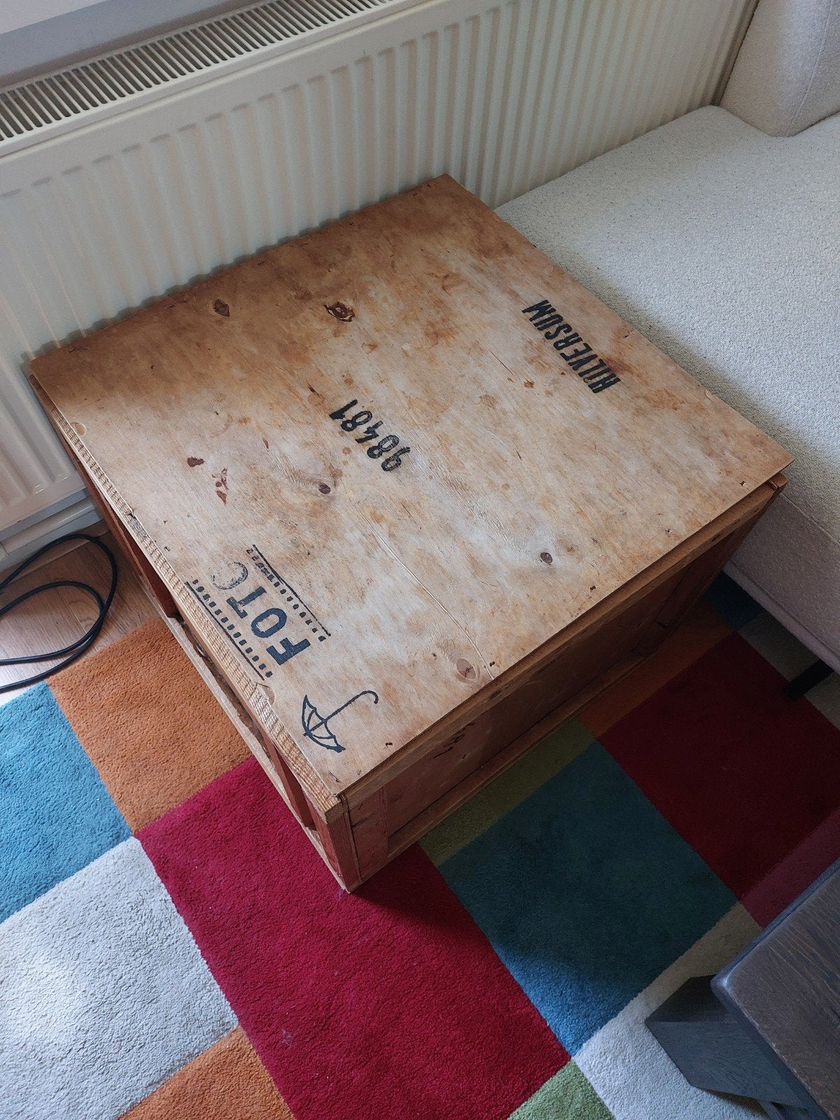 Gratis opbergkist / salon/bijzettafel (1x1m), Huis en Inrichting, Ophalen, Minder dan 45 cm, Gebruikt, Vierkant