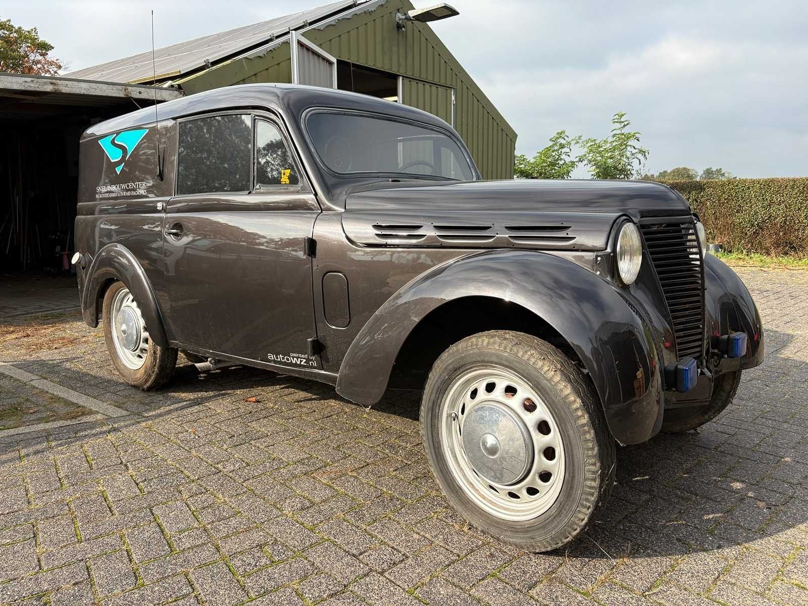 Renault - 1960 - Juvaquatre - Dauphinoise - Oldtimer, Auto's, Gebruikt, Overige modellen, Overige carrosserieën, Bedrijf