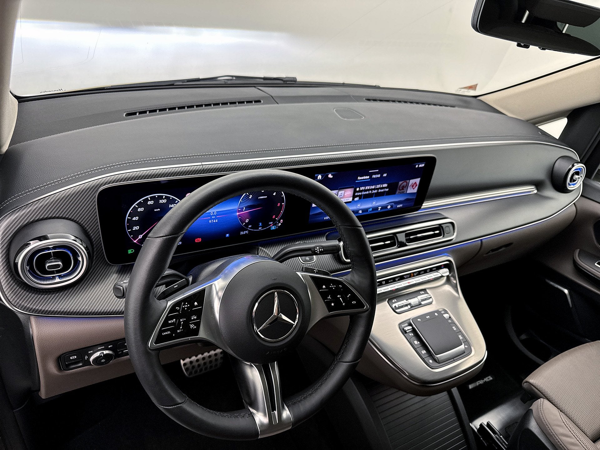 Mercedes-Benz V-Klasse 300d L2 Exclusive Marge (BTW & BPM-vr, Auto's, Automaat, Dealer onderhouden, Achterwielaandrijving, Gebruikt