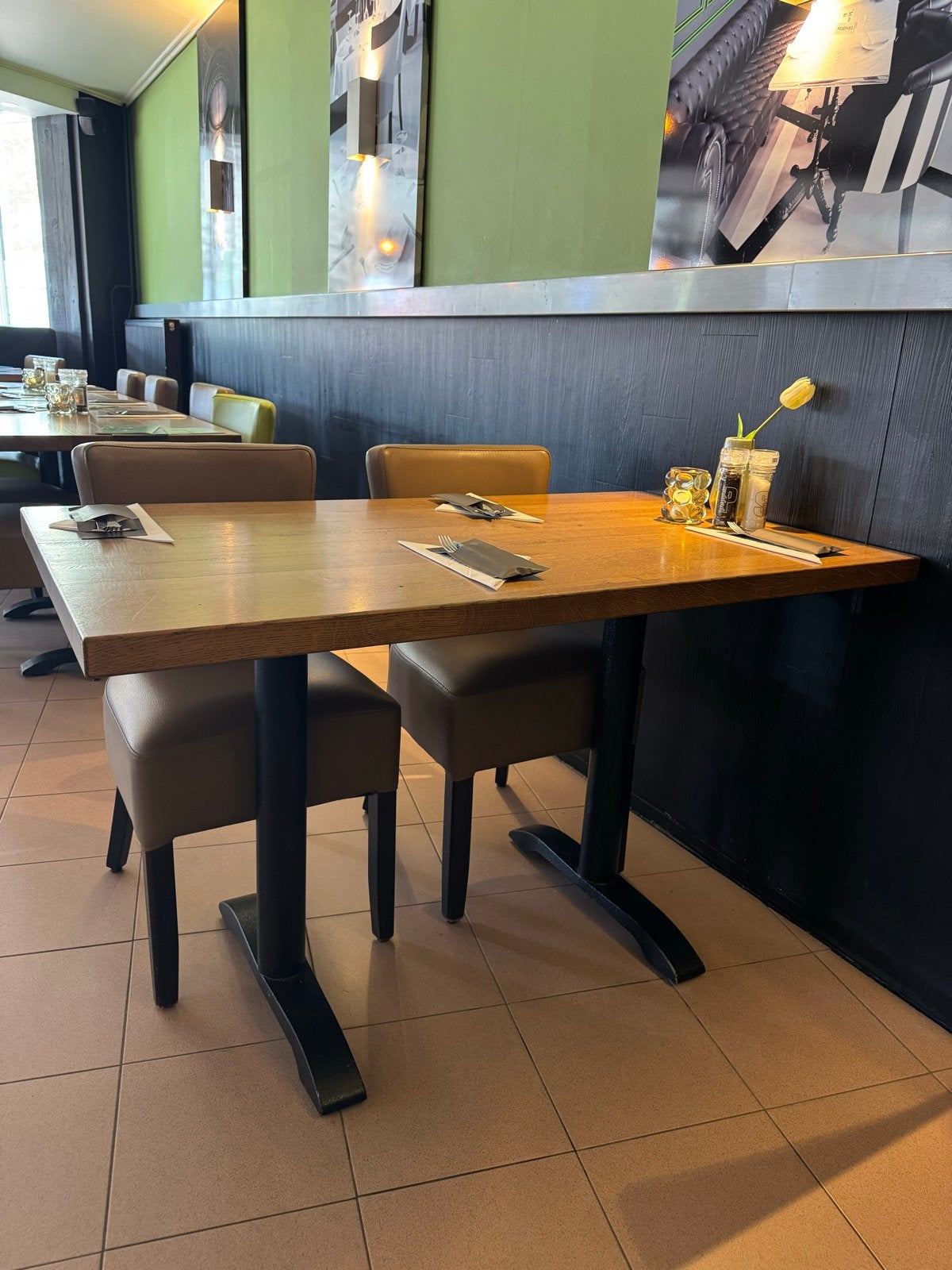 4 x Houten eettafel met metalen onderstel, Ophalen, Gebruikt, Rechthoekig