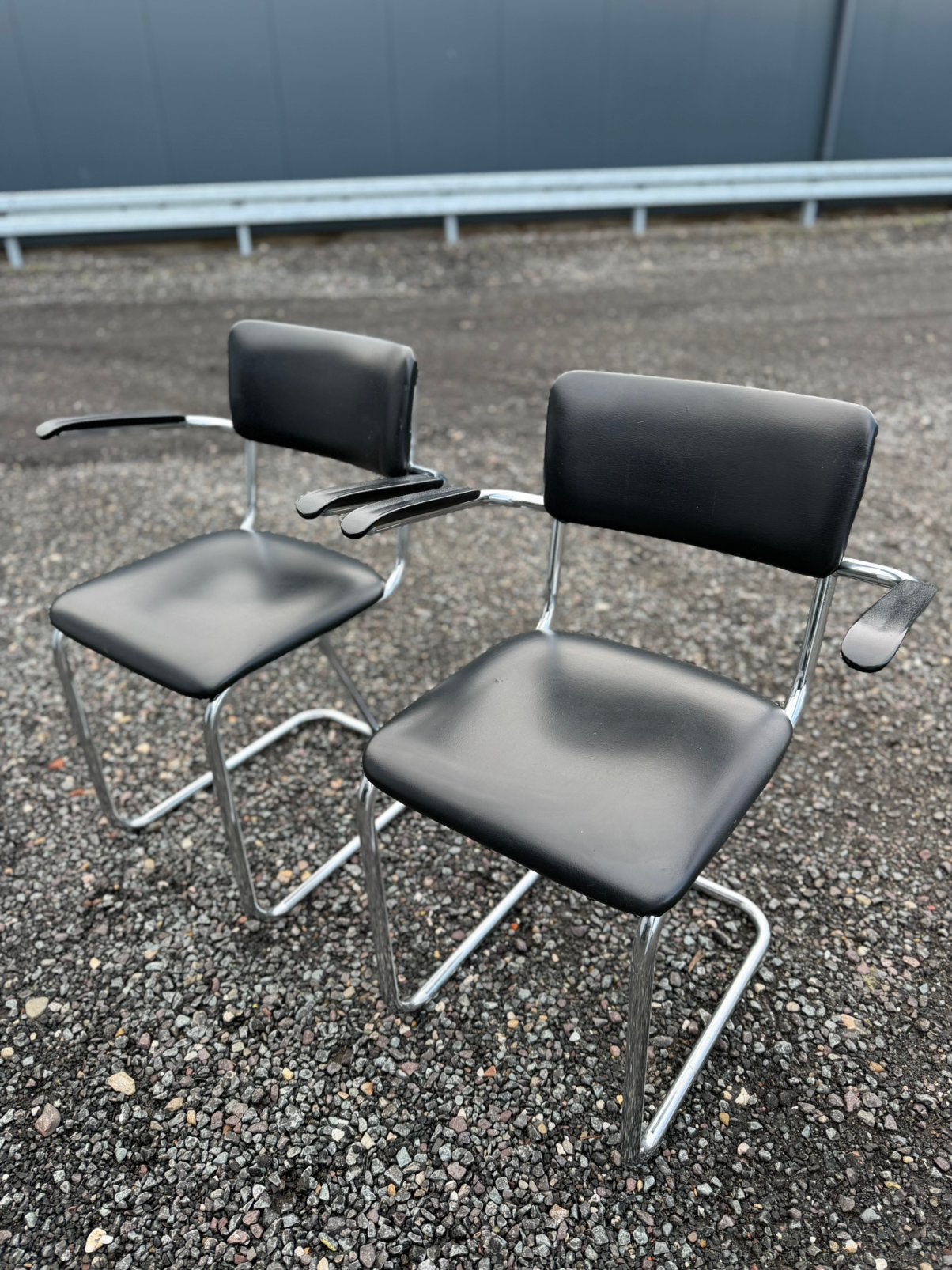 Set van 2 Vintage Gispen Buisframe Stoelen Model 208 Skai, Ophalen, Kunststof, Gebruikt, Zwart