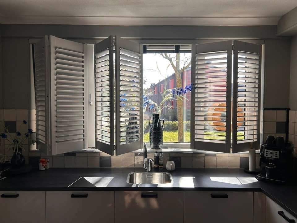 Veneta Shutters 'Sea Mist' - Diverse Maten, Ophalen, Overige merken, Zo goed als nieuw, Grijs