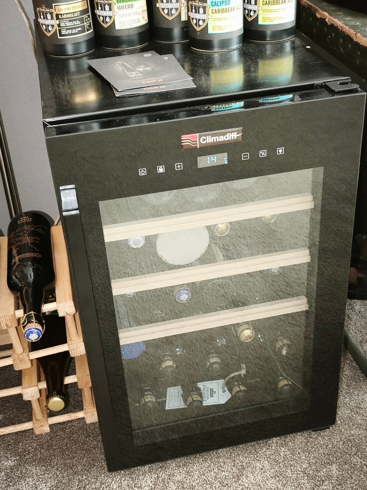Climadiff Wijnklimaatkast (ook voor bier), Ophalen, Minder dan 75 liter, Zonder vriesvak, Gebruikt