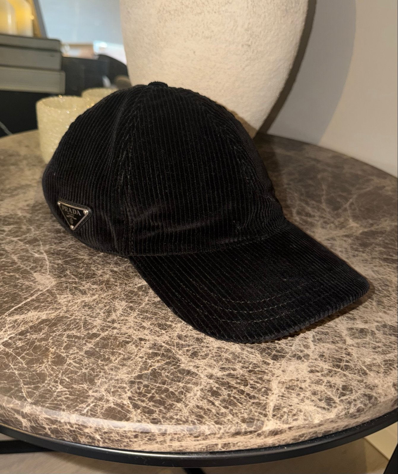 Prada Corduroy Pet Zwart Maat M, Kleding | Dames, Hoeden en Petten, Ophalen of Verzenden, Zo goed als nieuw, Pet