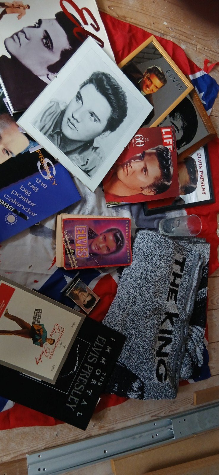 Diverse Elvis Presley Artikelen: Boeken, Schilderijen & Meer, Ophalen, Gebruikt, Boek, Tijdschrift of Artikel