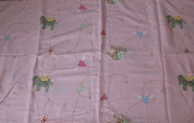 Vintage lap Ikea stof Fabler Hjärta roze met olifantjes, Ophalen of Verzenden, Zo goed als nieuw, 30 tot 120 cm, Katoen