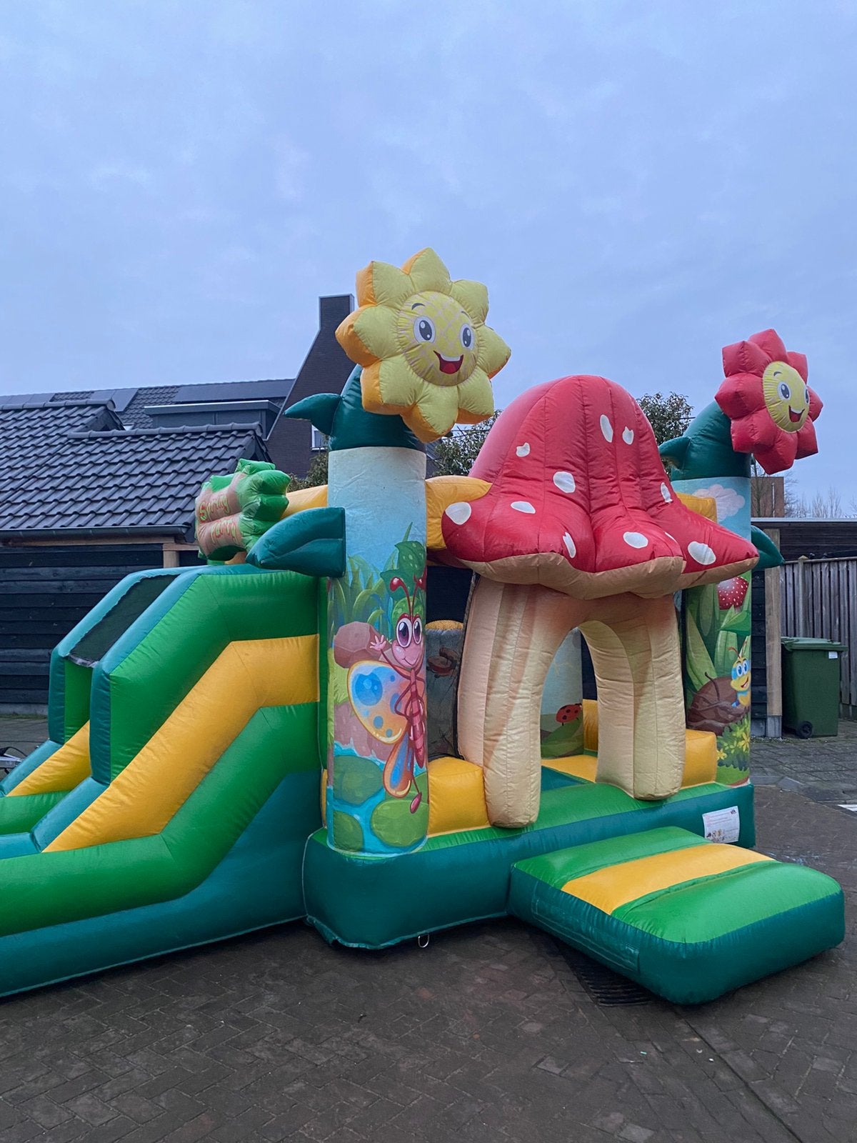 Springkussen te huur / springkussen huren thema Lente, Ophalen, Zo goed als nieuw, Overige
