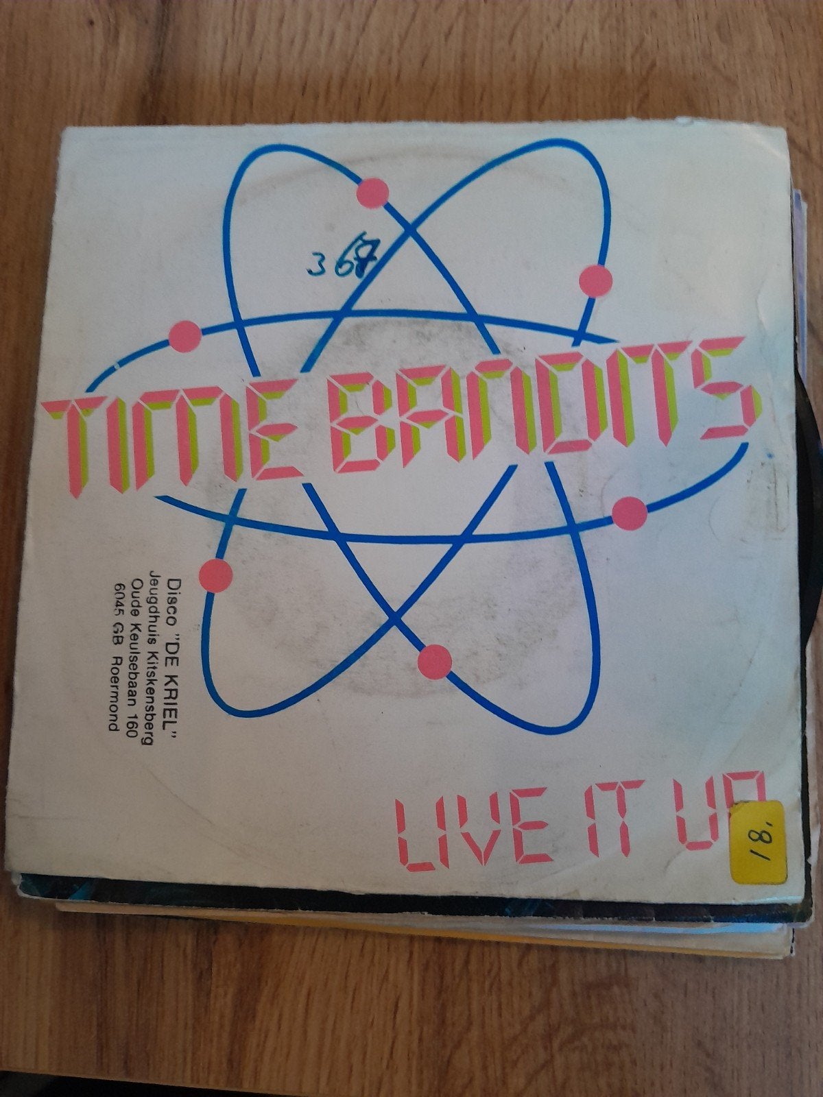 time bandits 7inch live it up, Ophalen of Verzenden, Zo goed als nieuw, Pop