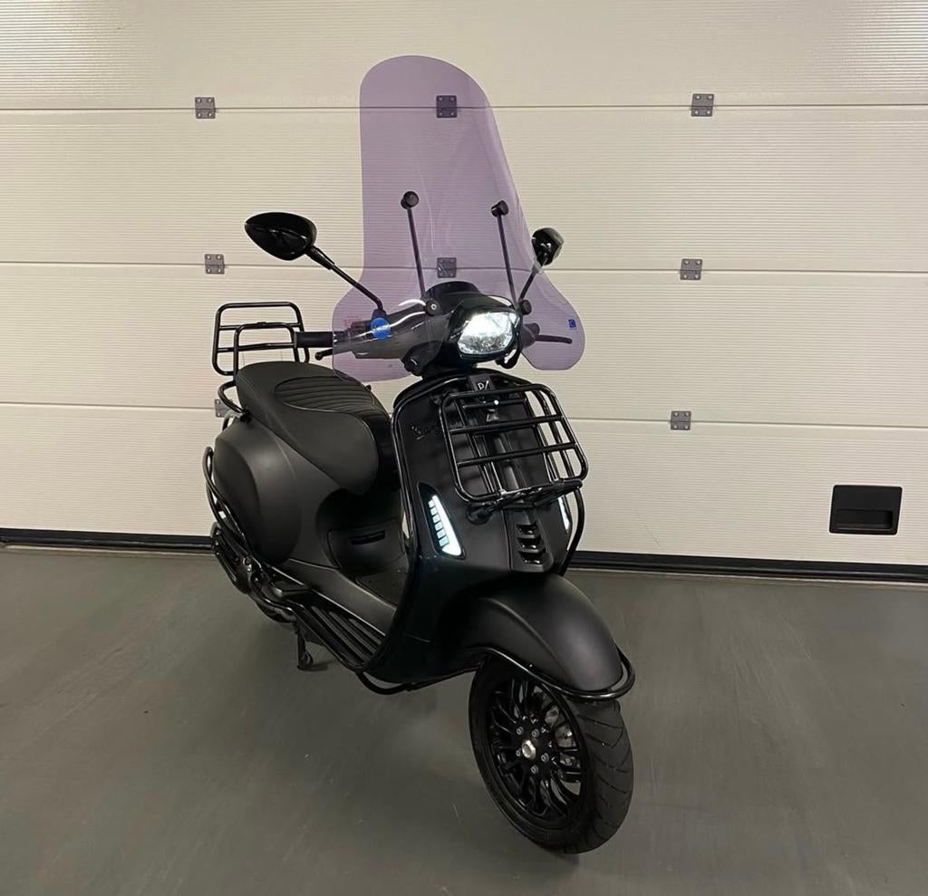 Vespa Sprint Snor Mat Zwart 2020 Vol opties met garantie, Ophalen, Zo goed als nieuw, Benzine, Vespa