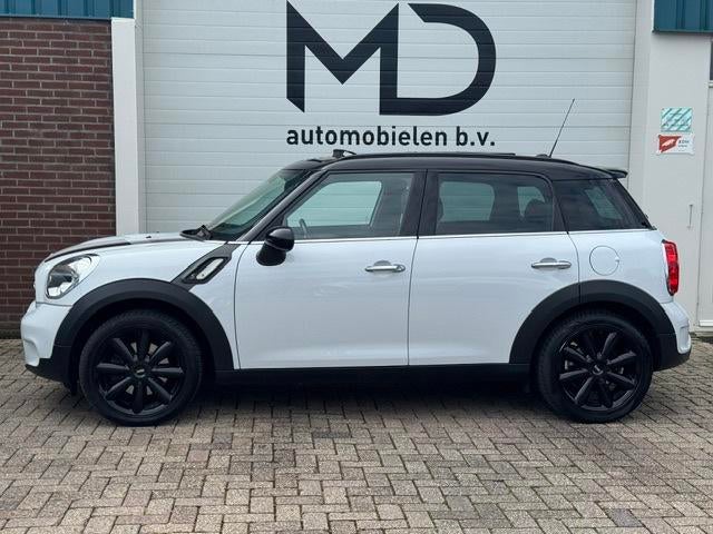 Mini Mini Countryman 1.6 Cooper S Chili - Pano - Xenon - PDC, Voorwielaandrijving, Gebruikt, Automatische klimaatregeling, Wit