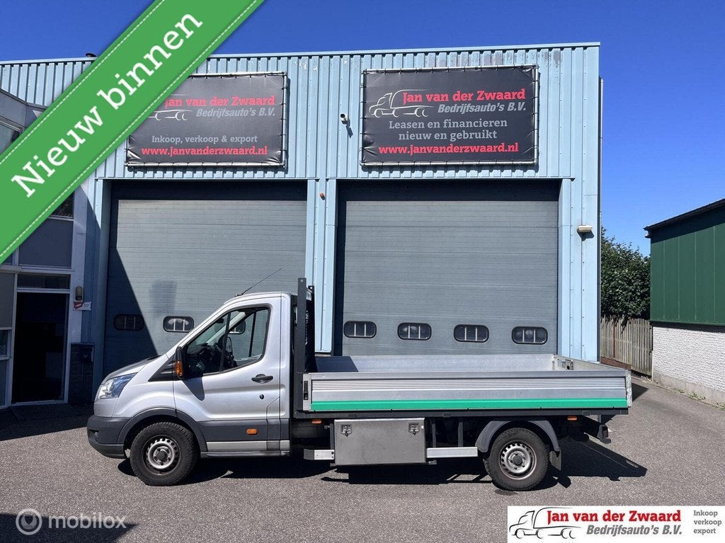 Ford Transit 350 2.2 TDCI Openlaadbak Pick up Ambiente AWD a, Auto's, Euro 5, 125 pk, Gebruikt, 4 cilinders