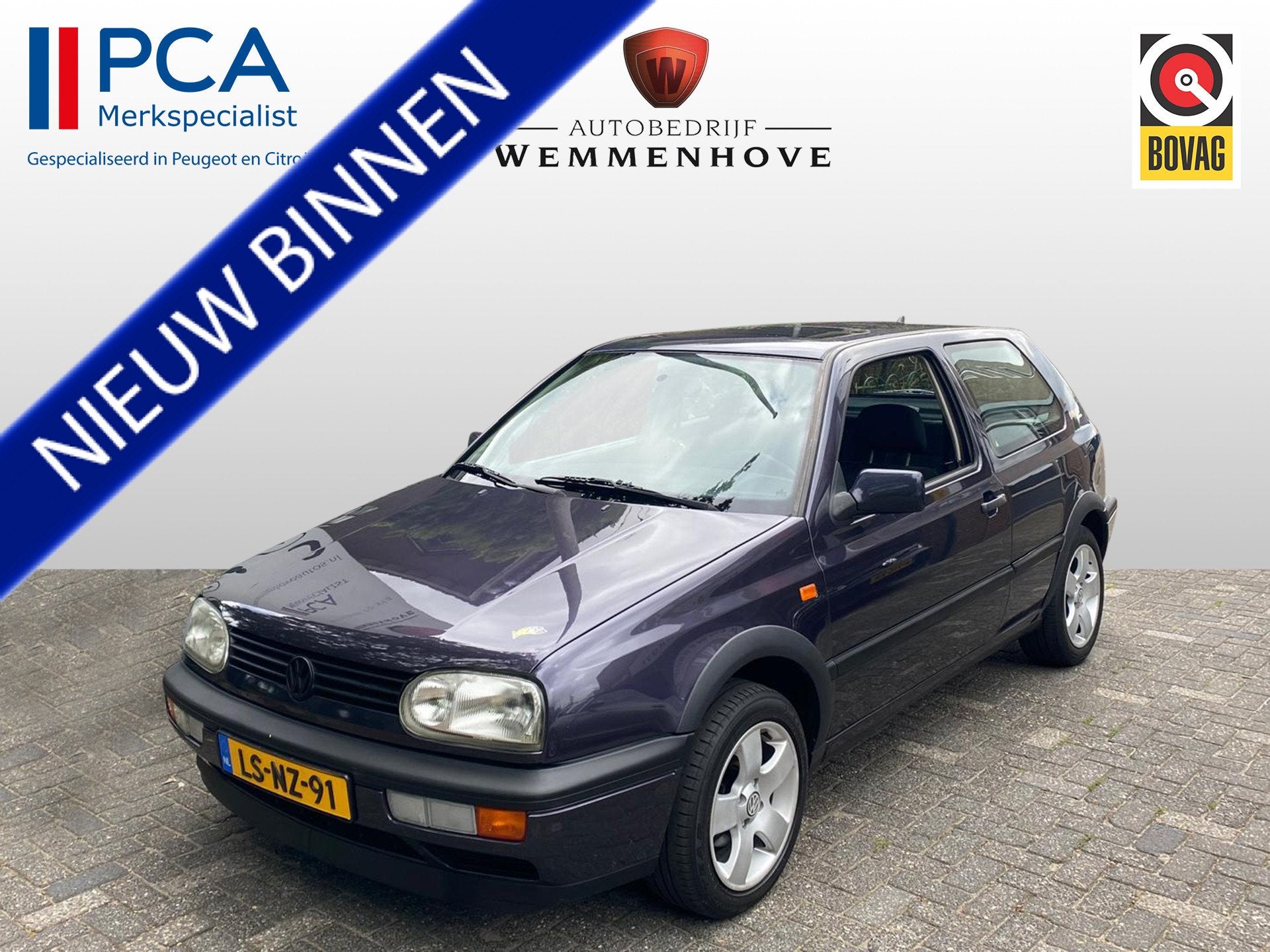 Volkswagen Golf 1.8 CL Rolling stones (bj 1995), Voorwielaandrijving, Dealer onderhouden, Stof, Zwart