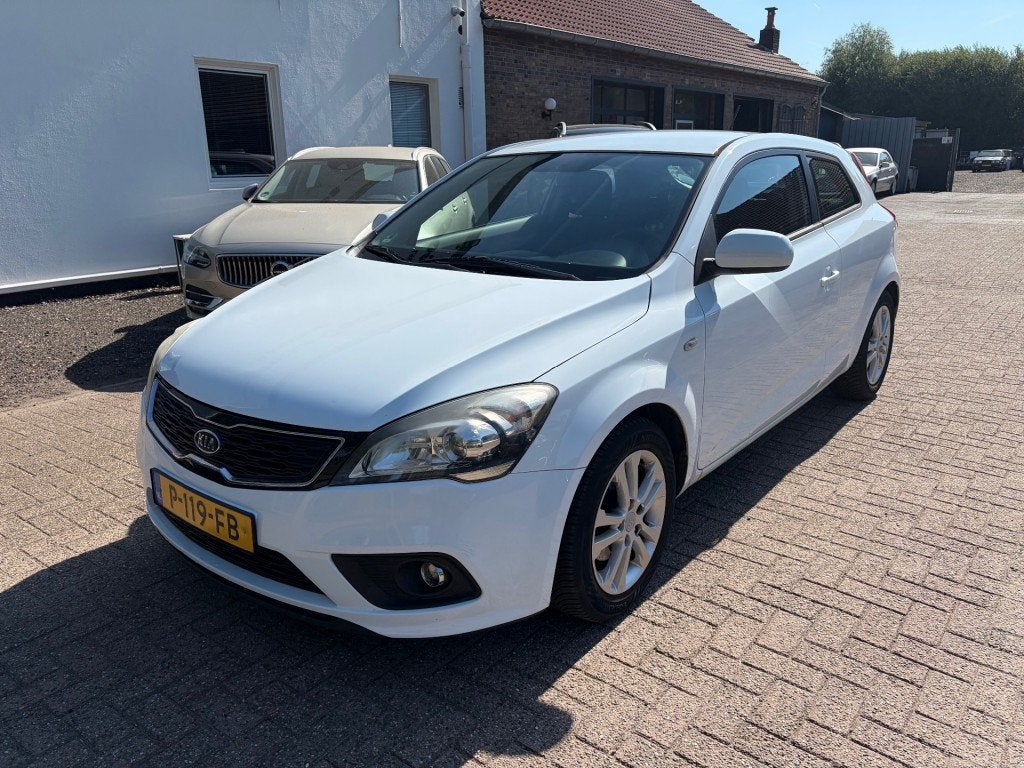 Kia CEED 1.6 CVVT Brooklyn, Voorwielaandrijving, Euro 5, 125 pk, Gebruikt
