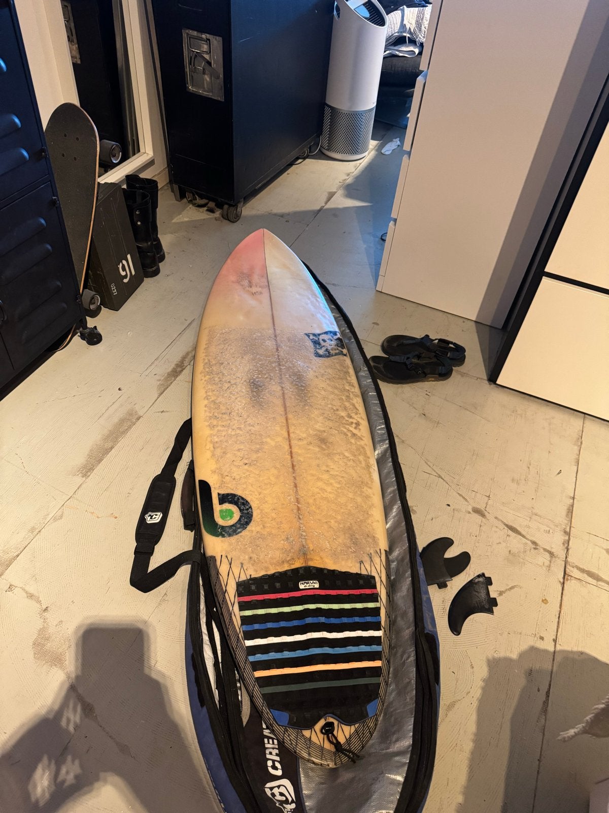 Burton Shapes 5.8 surfboard - Ding moet gerepareerd, Watersport en Boten, Golfsurfen, Ophalen of Verzenden, Gebruikt, Shortboard
