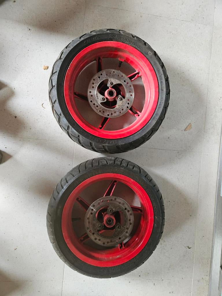 Set nette aprila sr velgen met band voor morini sr50 blok, Overige merken, Sr, Auto, Aprilia