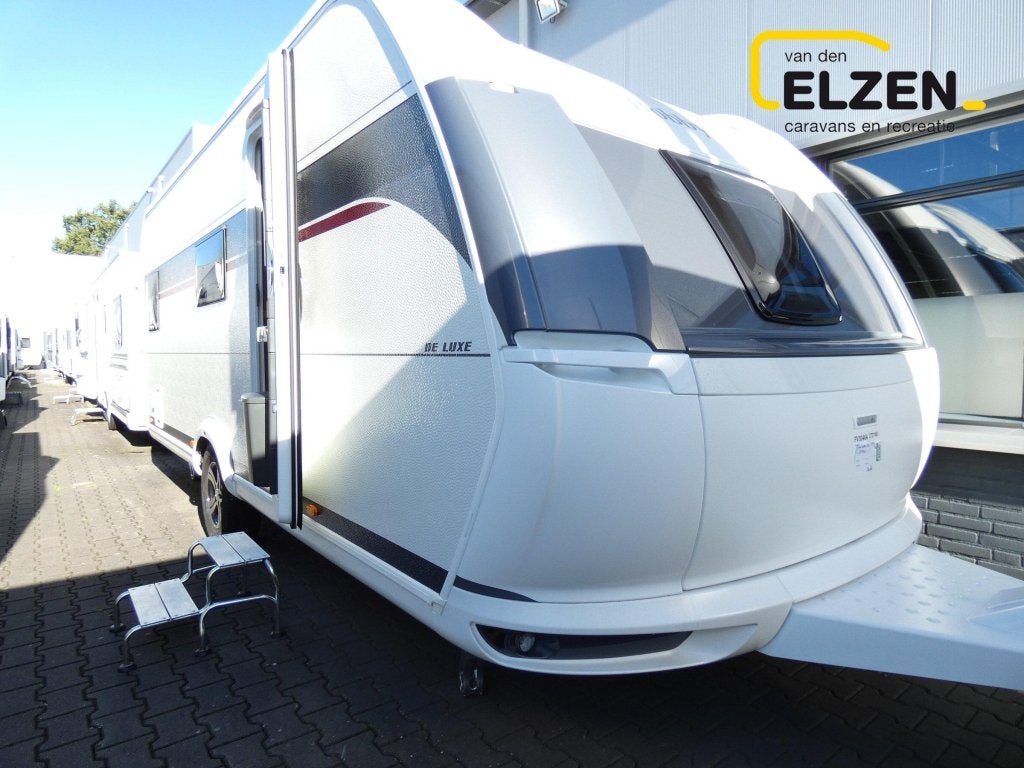 Hobby De Luxe 545 KMF Model 2027, Hobby, Treinzit, Overige typen, 6 tot 7 meter