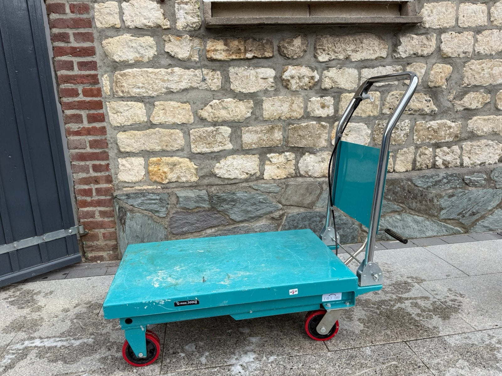 Mobiele heftafel 300 kg juni 2025, 100 liter of meer, Ophalen, Zo goed als nieuw, Overige typen