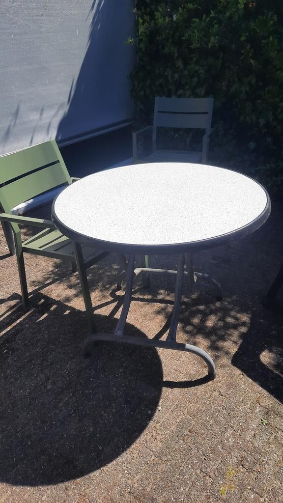 Gratis inklapbare tuintafel, Tuin en Terras, Tuintafels, Ophalen, Gebruikt, Rond