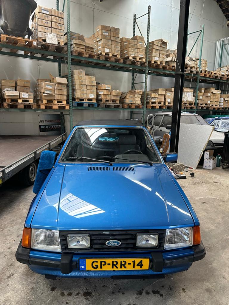 Ford Escort 1.6 I Cabrio 1984 Blauw, Voorwielaandrijving, 4 cilinders, Cabriolet, Blauw
