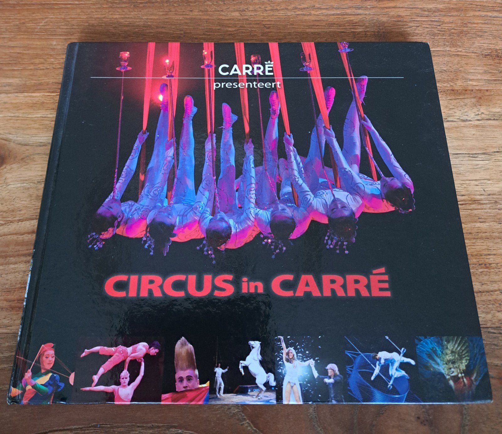 Prachtig fotoboek: Circus in Carré (Danny van Kolck), Boeken, Ophalen of Verzenden, Zo goed als nieuw, Fotografen