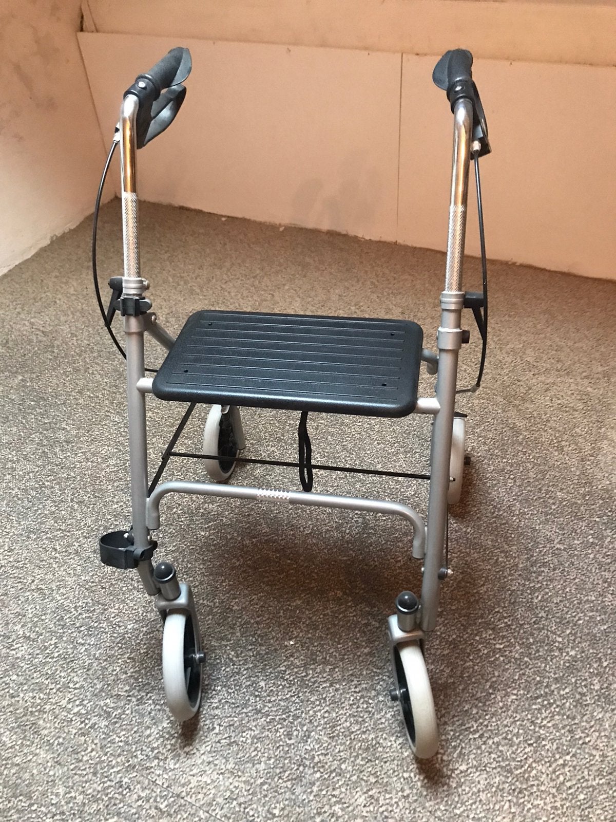 Rollator, Ophalen, Zo goed als nieuw