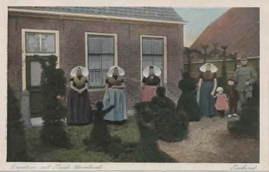 Zeeland Zuid-Beveland vrouwen in klederdracht --- militair, Verzenden, Voor 1920, Ongelopen, Zeeland