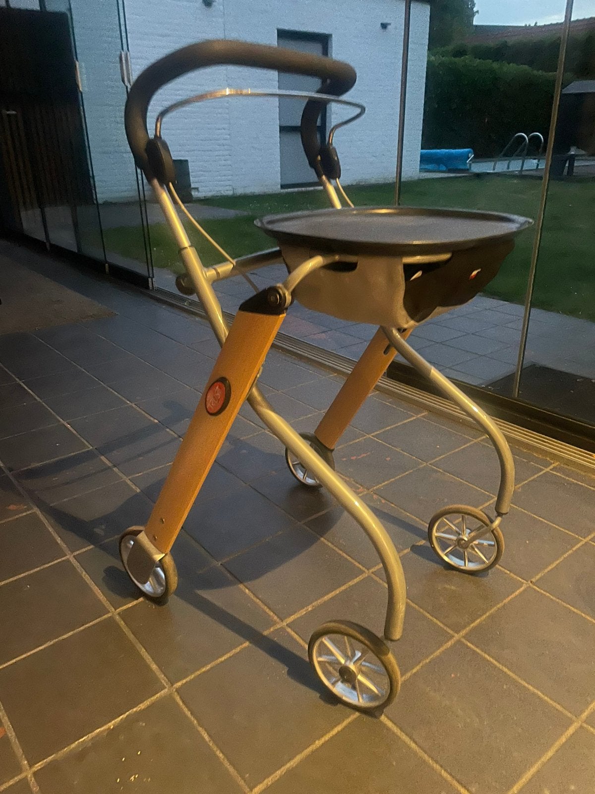 Trust indoor rollator opvouwbaar., Ophalen, Opvouwbaar, Zo goed als nieuw
